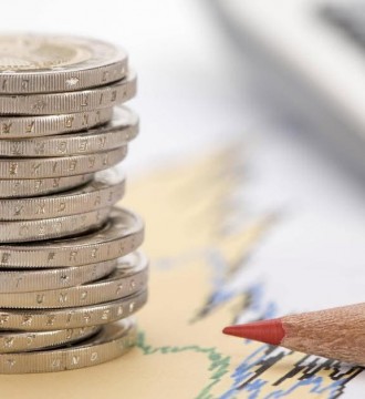 Teuerung bleibt sehr hoch: Keine Entspannung: Inflationsrate verharrt in Österreich bei 4,0 Prozent